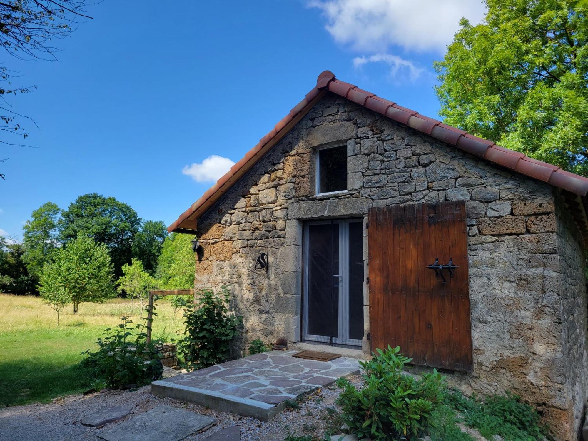 Maison Des Biches Saint-Jean-et-Saint-Paul Екстериор снимка
